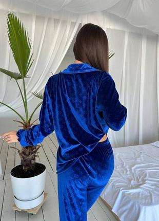 Оксамитовая пижама женская синяя электрик3 фото