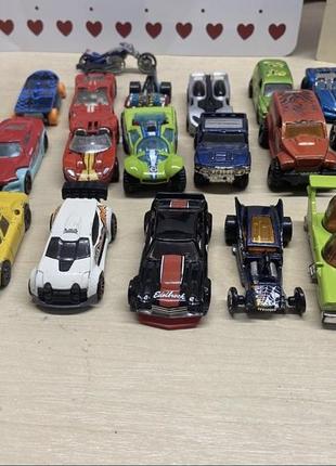 Продаю машинки hot wheels2 фото