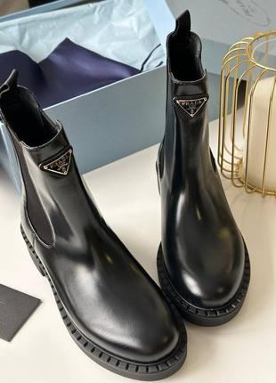 Сапоги демисезонные прада geometric prada chelsy