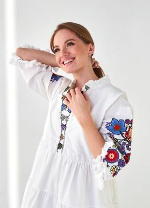 Вышитое платье5 фото