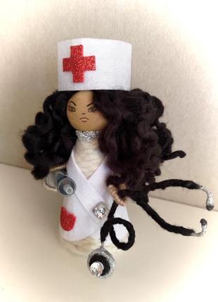 Сувенірна лялька медик2 фото