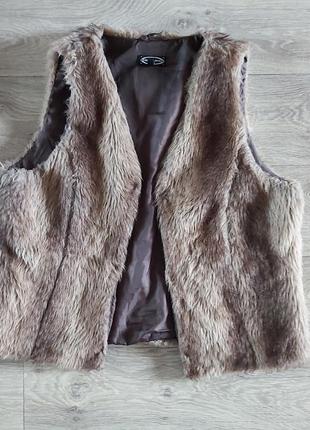 Жилет хутро