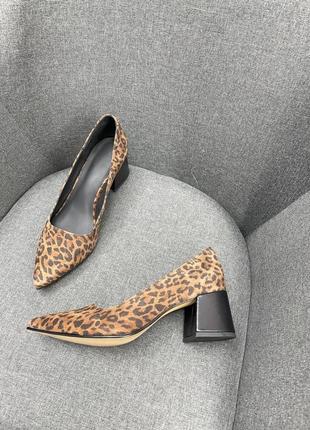 Эксклюзивные туфли лодочки из итальянской кожи/замши леопардовые6 фото