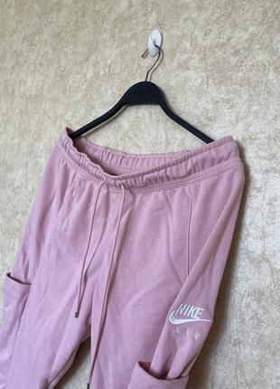 Женские спортивные штаны nike air pink cargo pants карго5 фото