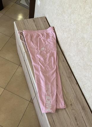 Женские спортивные штаны nike air pink cargo pants карго9 фото
