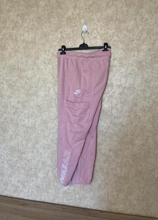 Женские спортивные штаны nike air pink cargo pants карго2 фото
