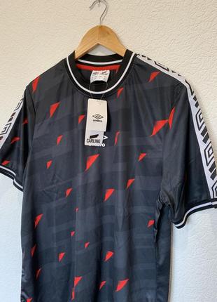 Футболка umbro с лампасами мужская