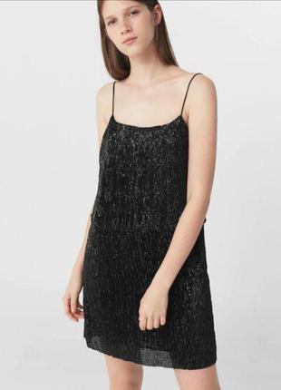 Сарафан, платье mango на тонких бретельках в мелкую плиссировку и пайетки.