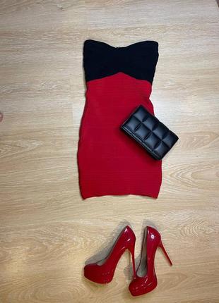 Неймовірне плаття з утяжкою herve leger, розмір 34-36