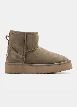 Ugg mini platform