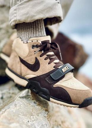 Деми кроссовки nike air trainer. оригинал.