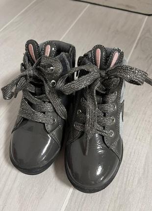 Детские ботинки chicco 25 размер