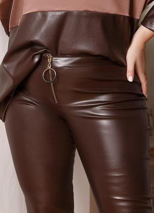 Стильный женский комплект из облегающих брюк и свободной рубашки размеры норма и батал6 фото