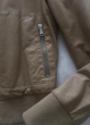 Кожаная куртка-бомбер размер 44 it2 фото