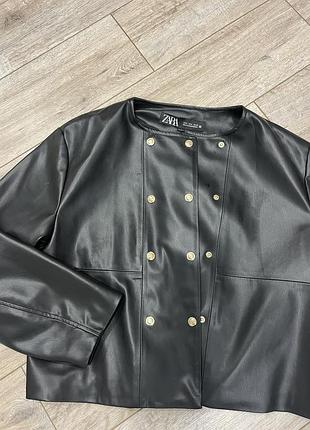 Шкіряна куртка zara