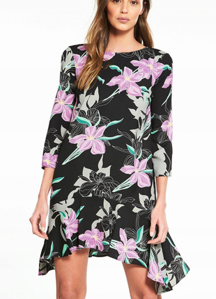 Красивое платье в цветочный принт