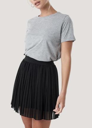 Плиссированная женская юбка черная3 фото