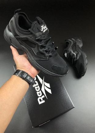 Р.41-44 кроссовки reebok fury adapt черные