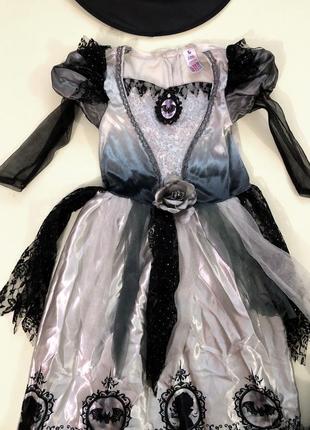 Шикарне плаття відьмочки королеви хелловін р. 3-4 роки2 фото