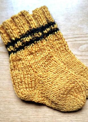 Носки (носки) вязанные на ребенка в возрасте 1-1.5 года