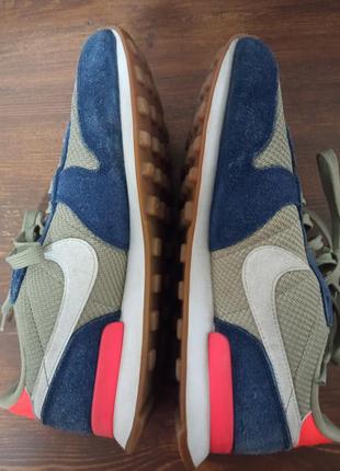 Женские красавцы оригинал 40, 25см размер  nike wmns internationalist