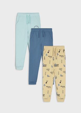 Трикотажные джоггеры.набор 3 штуки.размер 134,размер 140