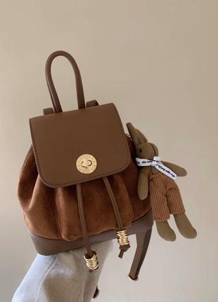 Шикарный рюкзак из комбинированных материалов6 фото