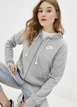 Серая кофта nike