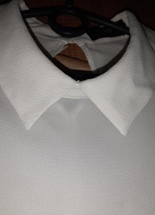Нежная блузка .бело молочного цвета.3 фото