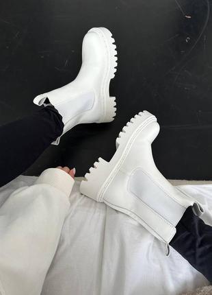 Женские кожаные ботинки на флисе white leather tractor boots