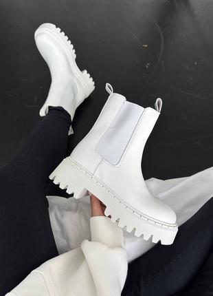 Жіночі шкіряні черевики на флісі white leather tractor boots3 фото