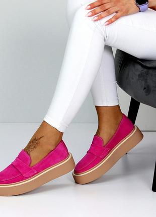 Современные яркие замшевые туфли лоферы цвет розовая фуксия6 фото