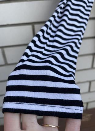 Базова,чорно-біла водолазка в смужку,гольф,віскоза h&m5 фото