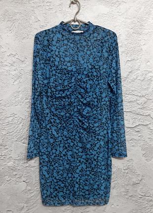 Шикарна сукня із сітки  в розмірі 14.