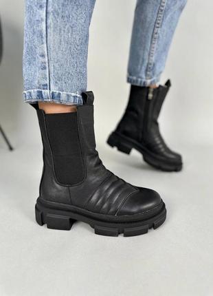 Кожаные ботинки