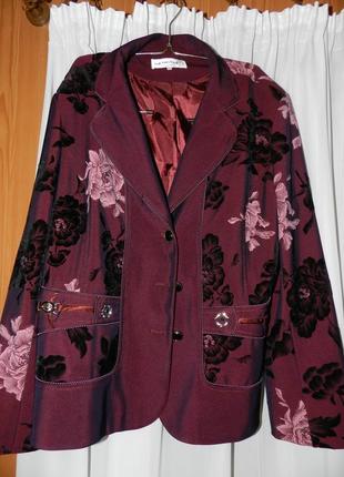 ✅ костюм четвірка колір бордо марсала з об'ємними квітами костюм складається з піджака брюк блузи та2 фото