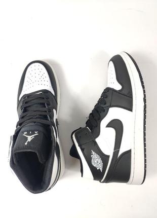 Теплые кроссовки nike air jordan