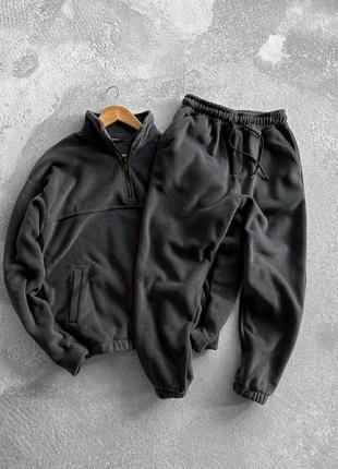 Чоловічий костюм