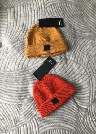 Нова тепла шапка чоловіча червона new yorker зимова коротка біні beanie