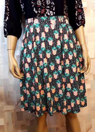 Красива натуральна спідниця міді ананаси з кишенями від tu