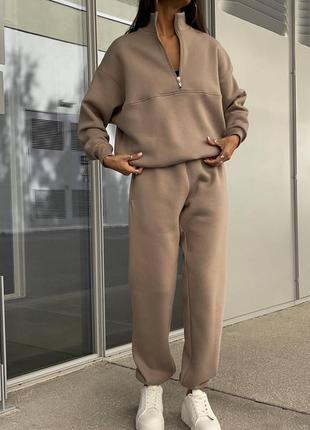 Женский теплый удобный прогулочный костюм батник и штаны джоггеры спортивный костюм трехнитка на флисе10 фото