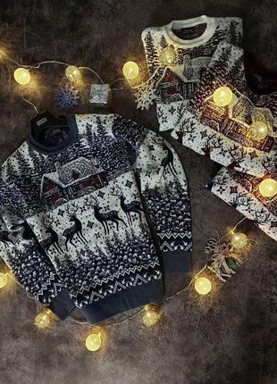 Мужской новогодний свитер с оленями и домиками синий без горла шерстяной (bon)