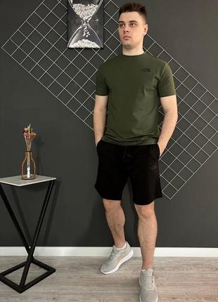 Мужской летний костюм the north face футболка + шорты комплект зе норс фейс на лето хаки с черным (bon)