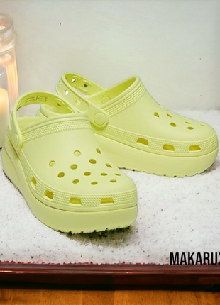 Сабо на платформі crocs ' cutie crush clog
j6w8-38
-24см