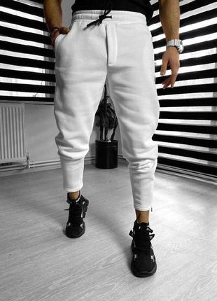 Мужские зимние спортивные штаны на флисе молочные зауженные с молнией внизу (bon)