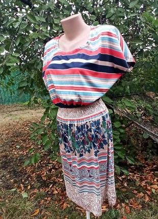 Симпатичное фирменное платье 👗, трикотаж