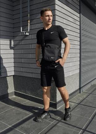 Чоловічий літній костюм nike футболка + шорти + барсетка в подарунок чорний комплект найк (bon)