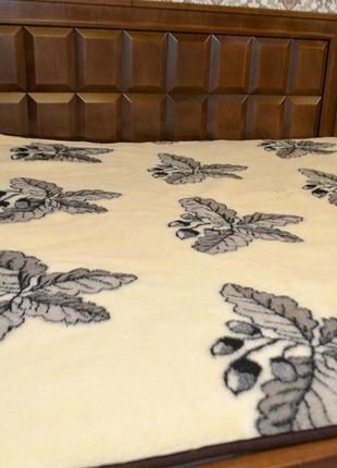 Одеяло , двухспальное "листок" из овечьей шерсти 2х2,2 м пп13 фото