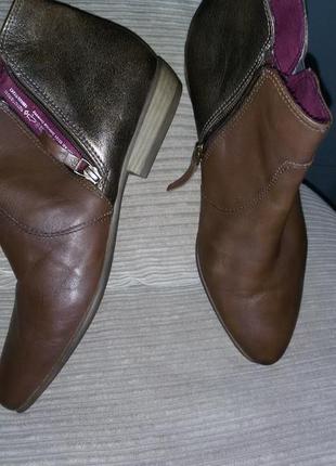 Комфортні шкіряні черевички бренду tamaris розмір 41 (27 см)