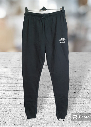 Спортивные штаны для мальчика umbro